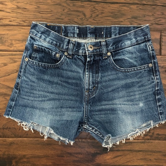 Levi’s Vintage High Waisted Cut Offs Size 26 - Picture 2 of 4